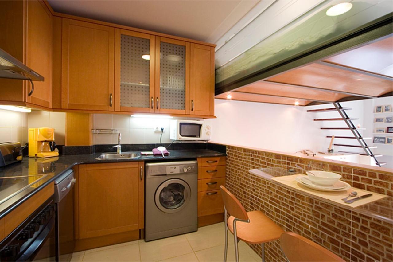 Reina Amalia Apartment Barcelona Buitenkant foto